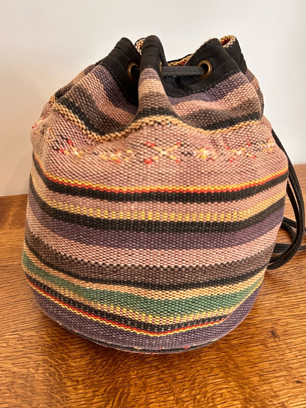 VINTAGE 1990’s 100% COTTON WOVEN BUCKET BAG WITH DRAWSTRING AND STRAPS